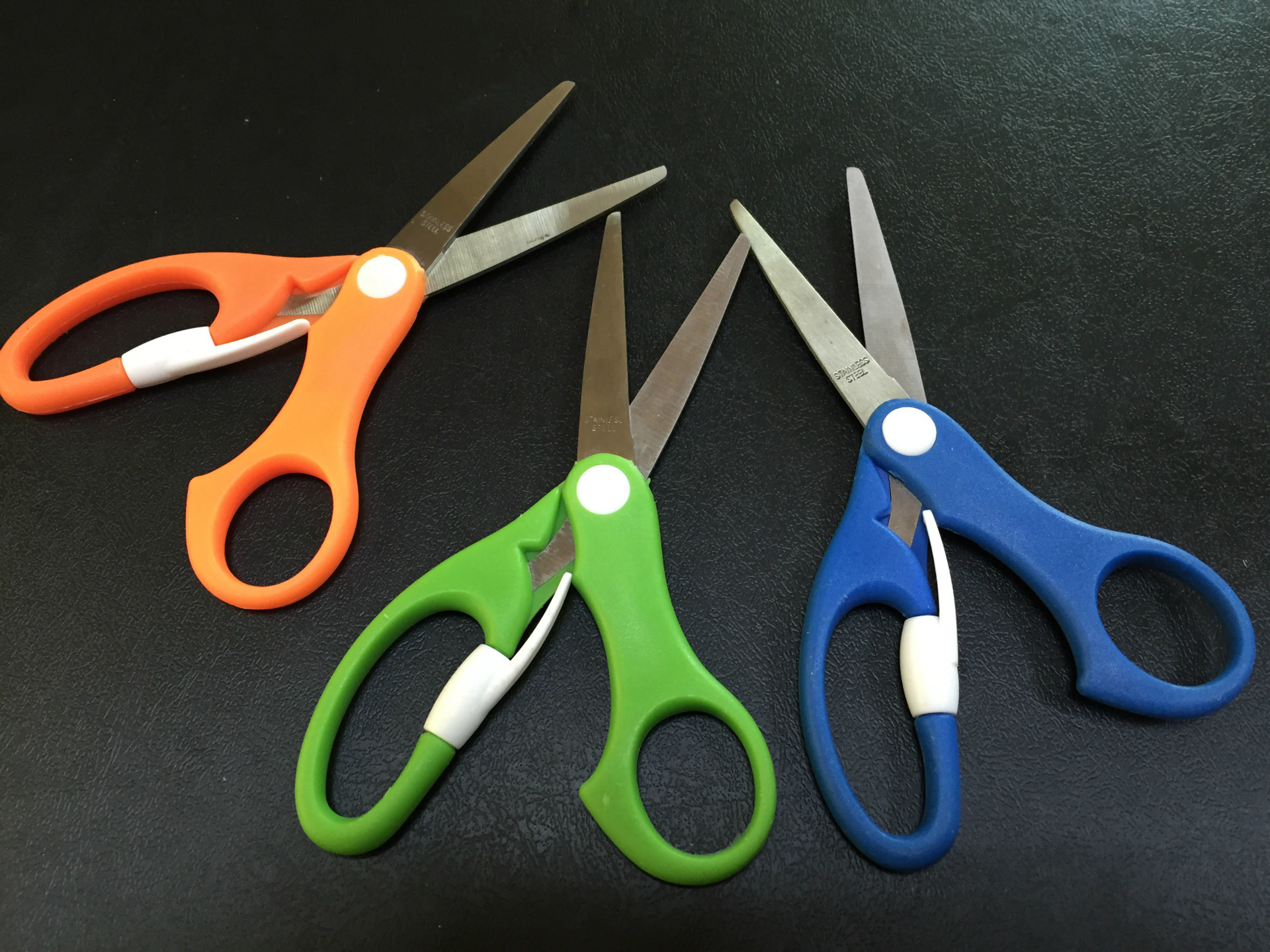 【工厂直销不锈钢学生弹簧剪 办公剪 弹簧省力剪】广东阳江工厂直销