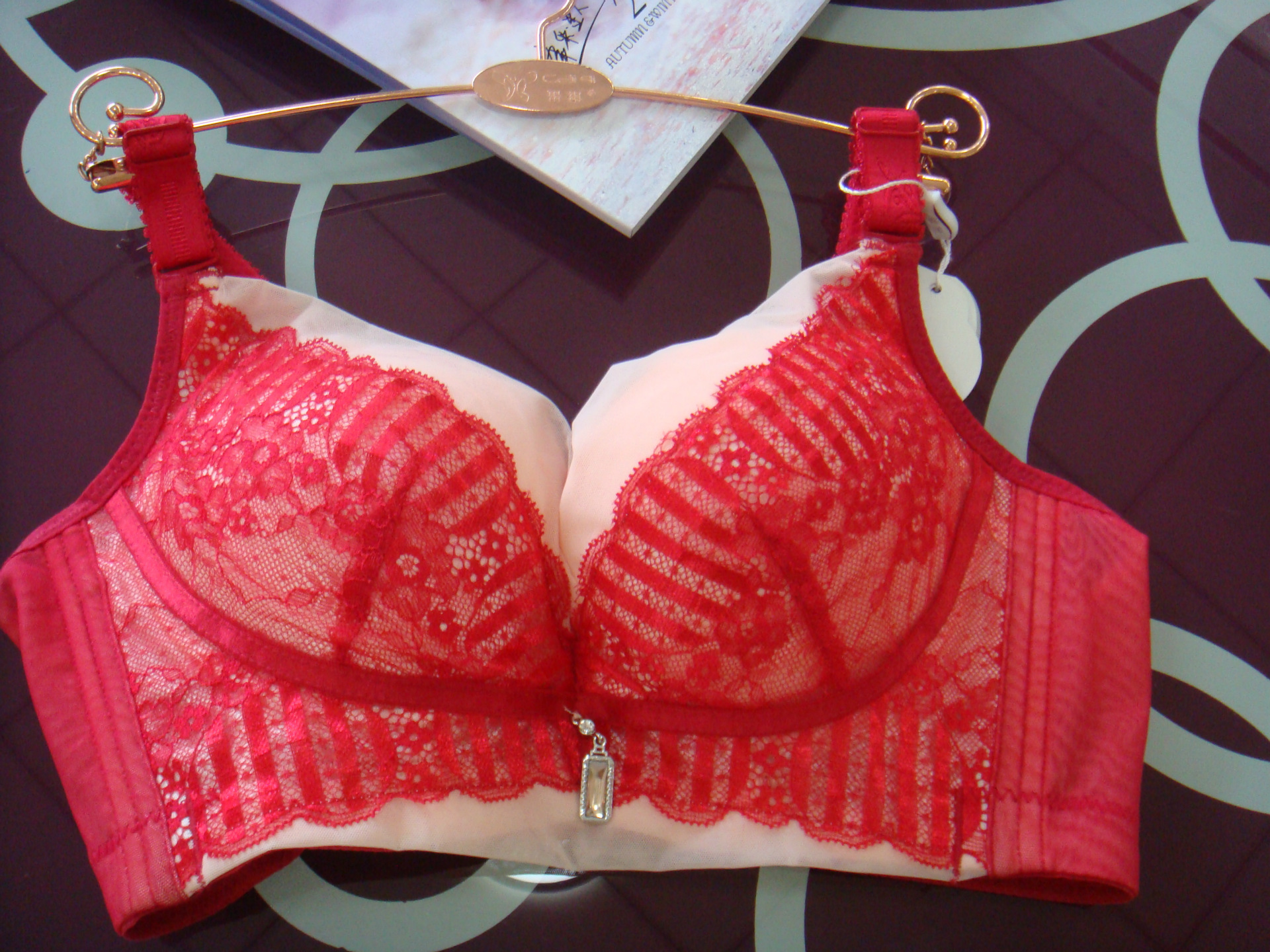 【新款 爆款 厂家直销 调整型超聚拢文胸】价格,批发,供应商厂家 - 黄