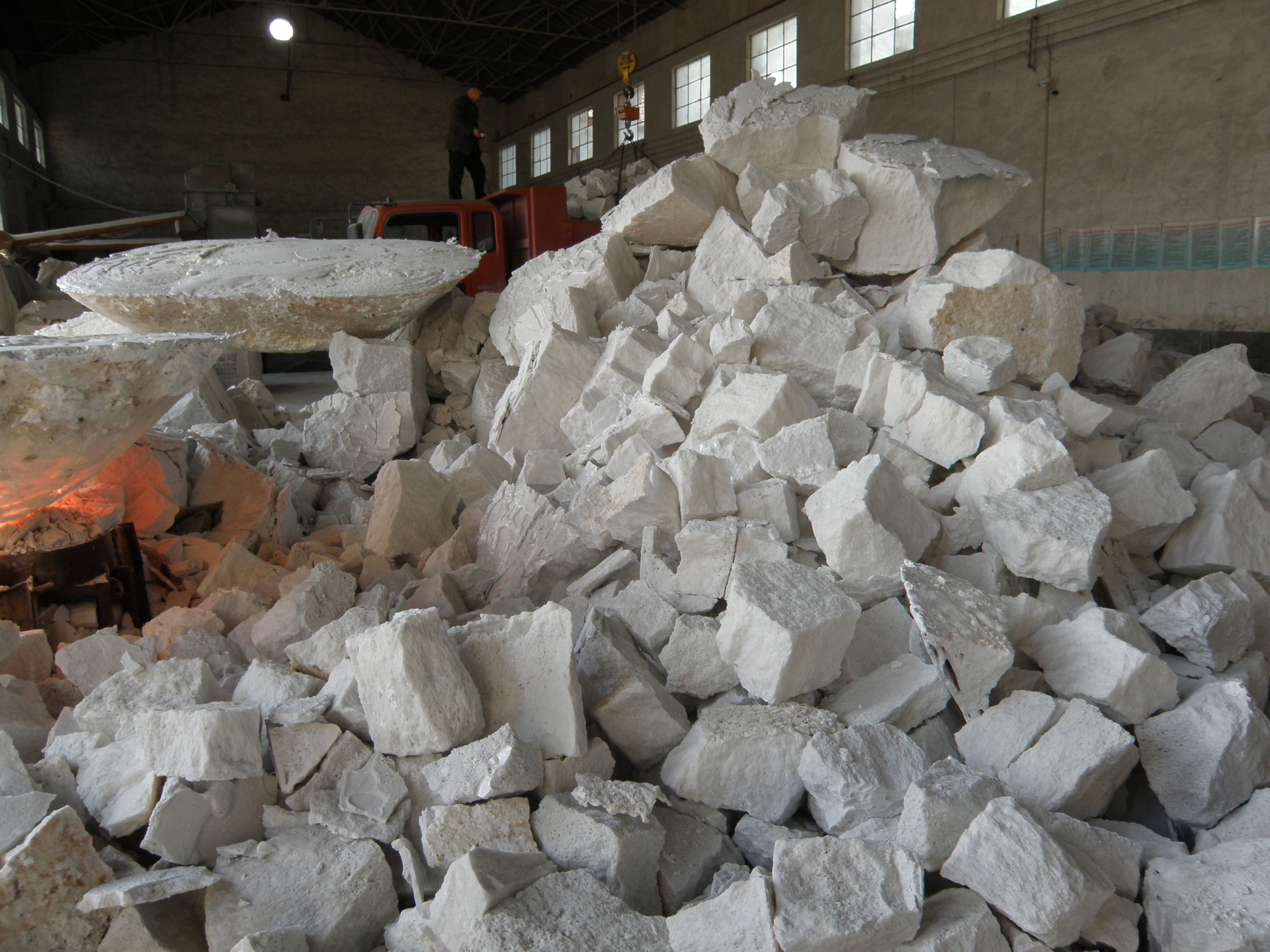 [热卖款]一级白刚玉砂 抛光磨料白刚玉 喷砂最优选 f180