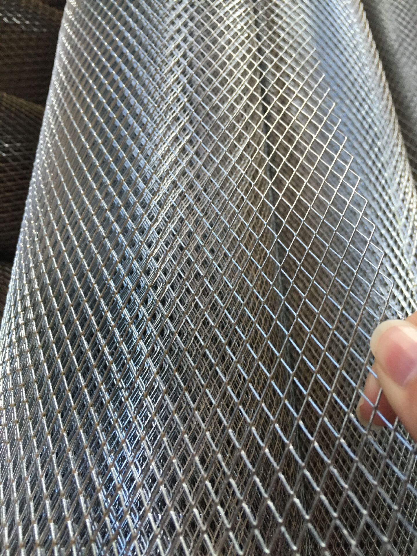 电焊网：工业安全的隐形卫士