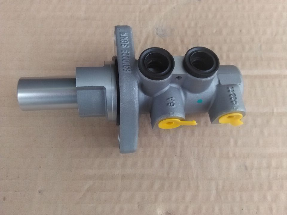 液压制动泵-五菱宏光制动总泵 汽车制动泵 原厂刹车总泵 高质量-液压