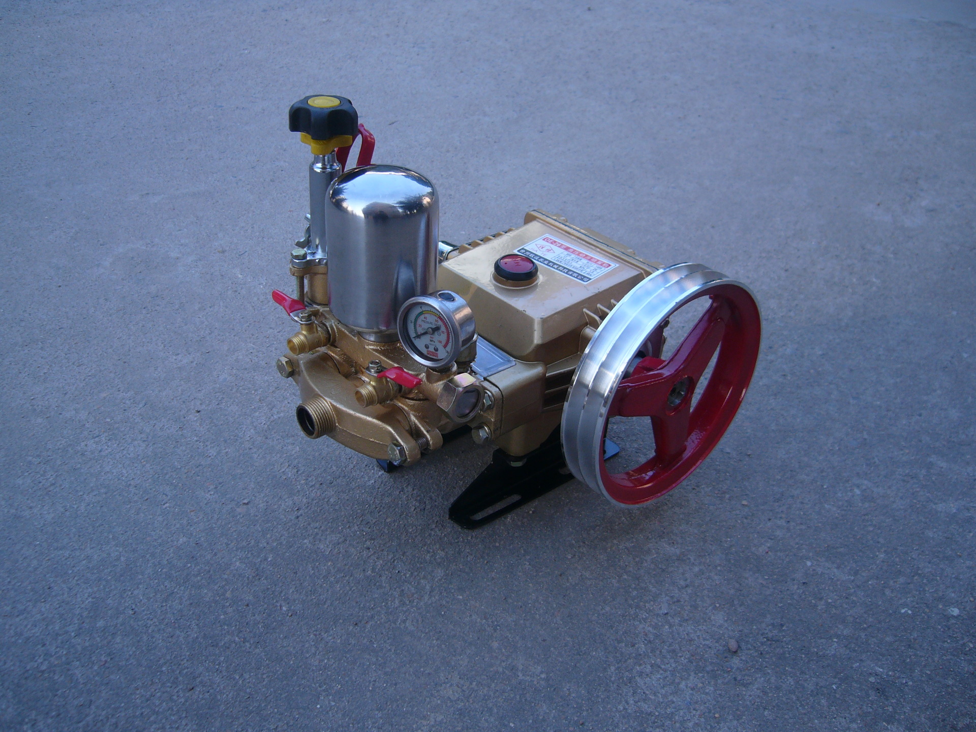 高压打药泵喷雾机三缸泵果林药泵打药机农用高压喷雾机批发