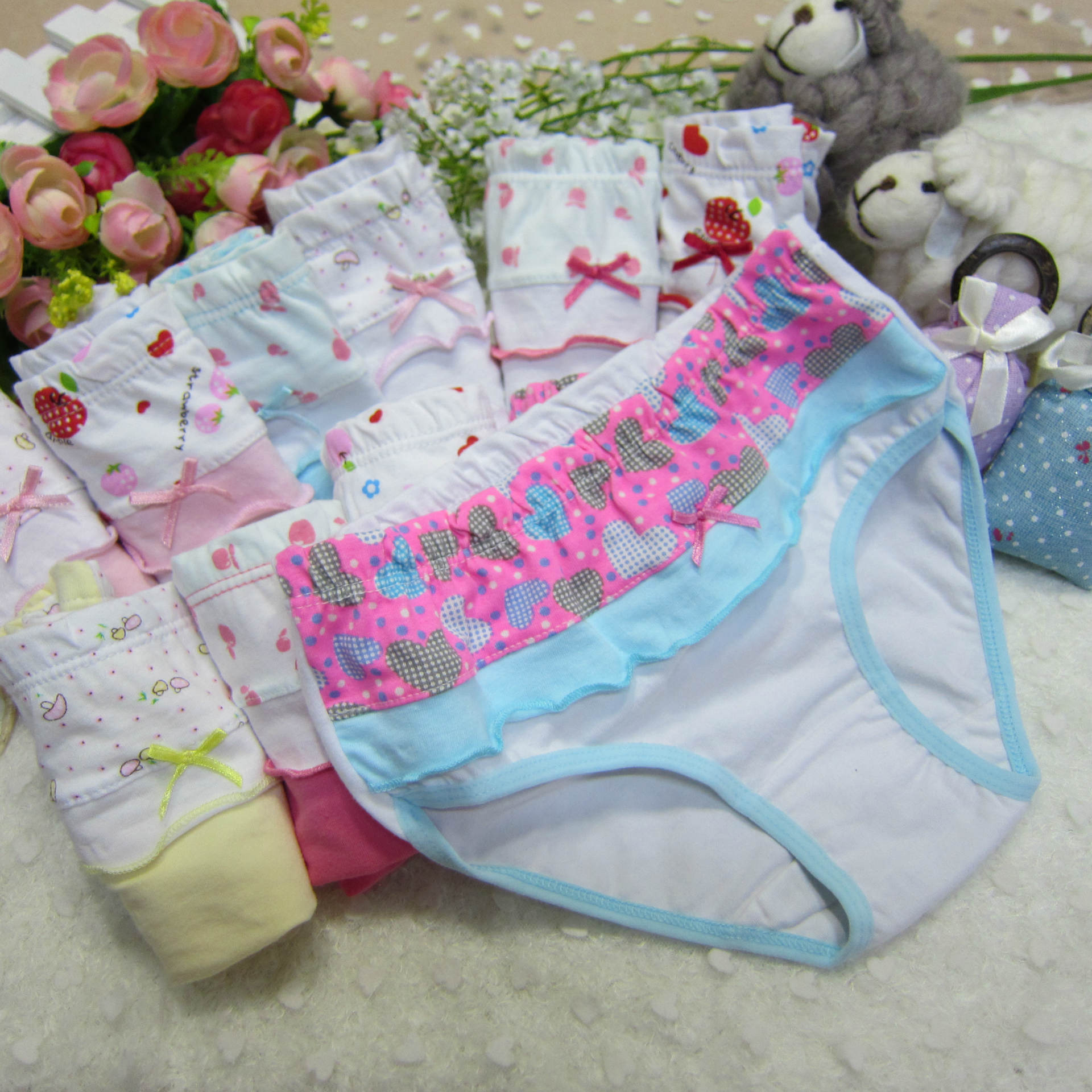 厂家供应直销儿童内裤 女童三角裤蕾丝蝴蝶结 花边全棉三角裤