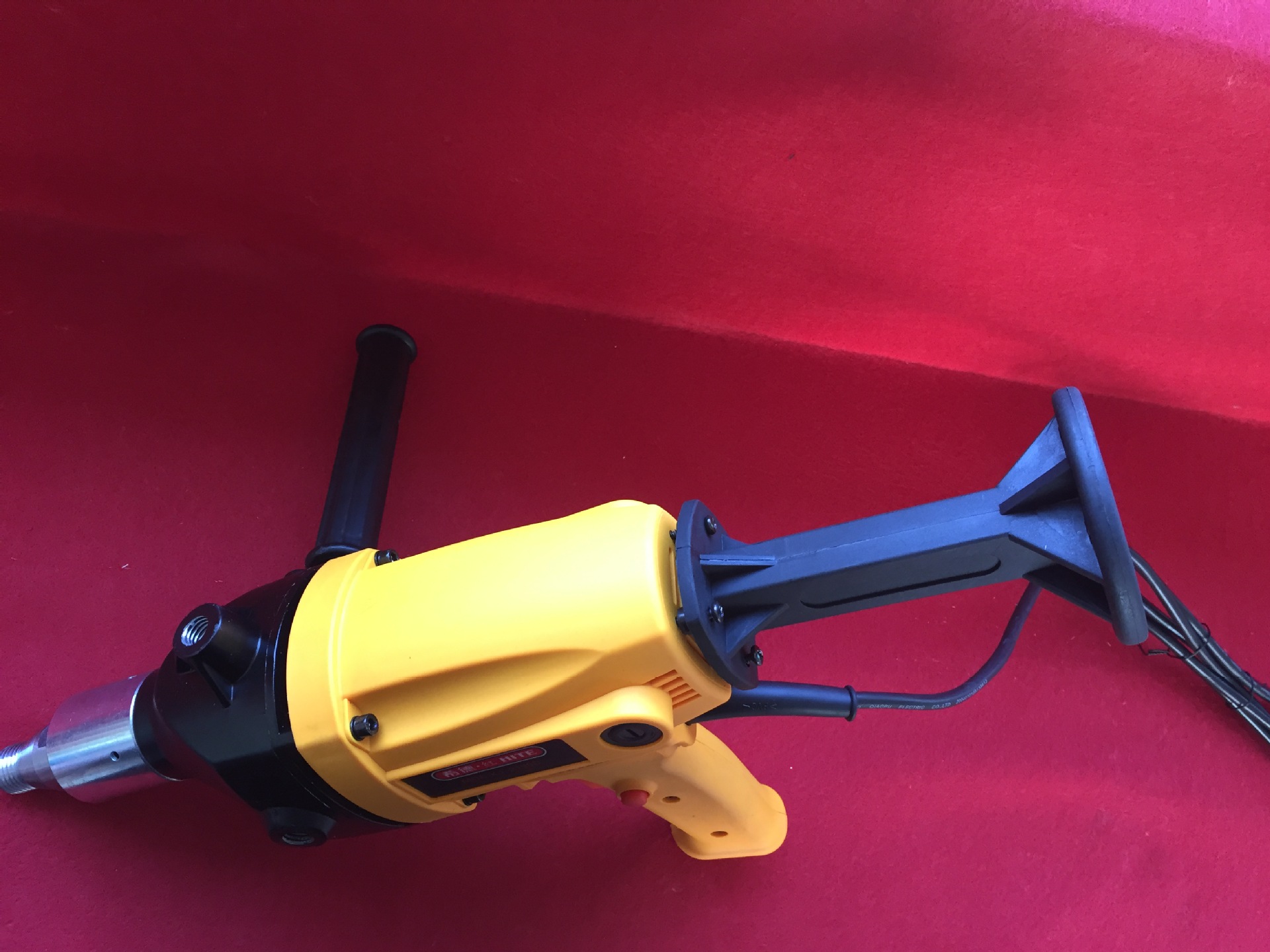 厂家直销 手提式钻孔机开孔机金钢石钻孔机水钻