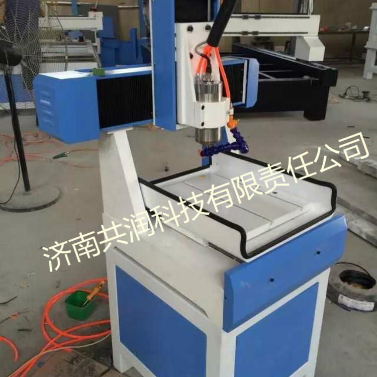 【电脑玉石精雕机 众亮雕刻机 小型雕刻机 模具雕刻机 铝板切割】价格