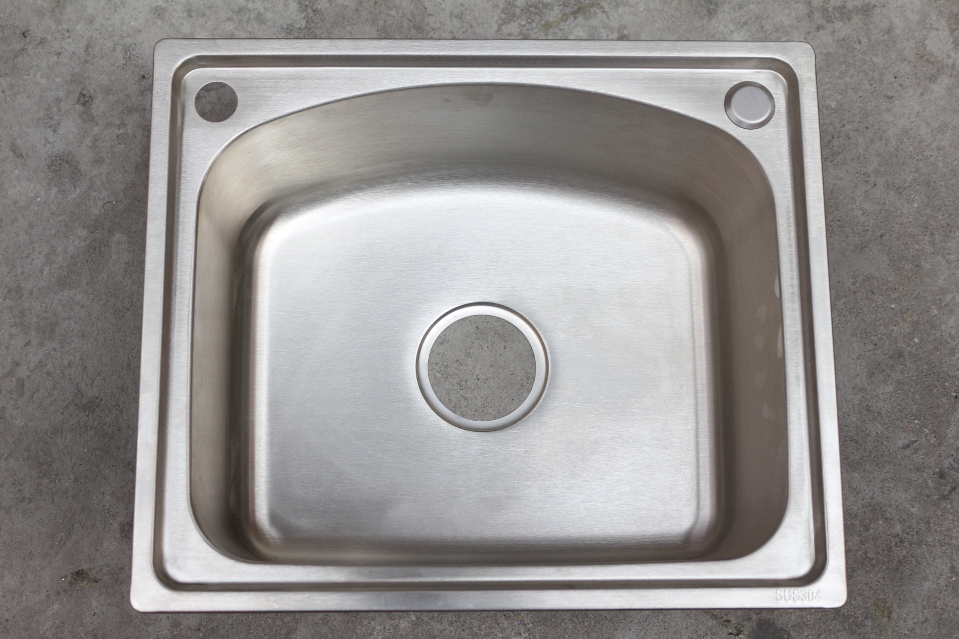 易用卫浴 高级不锈钢厨房水槽 工厂厨房洗菜盆单槽池 批发