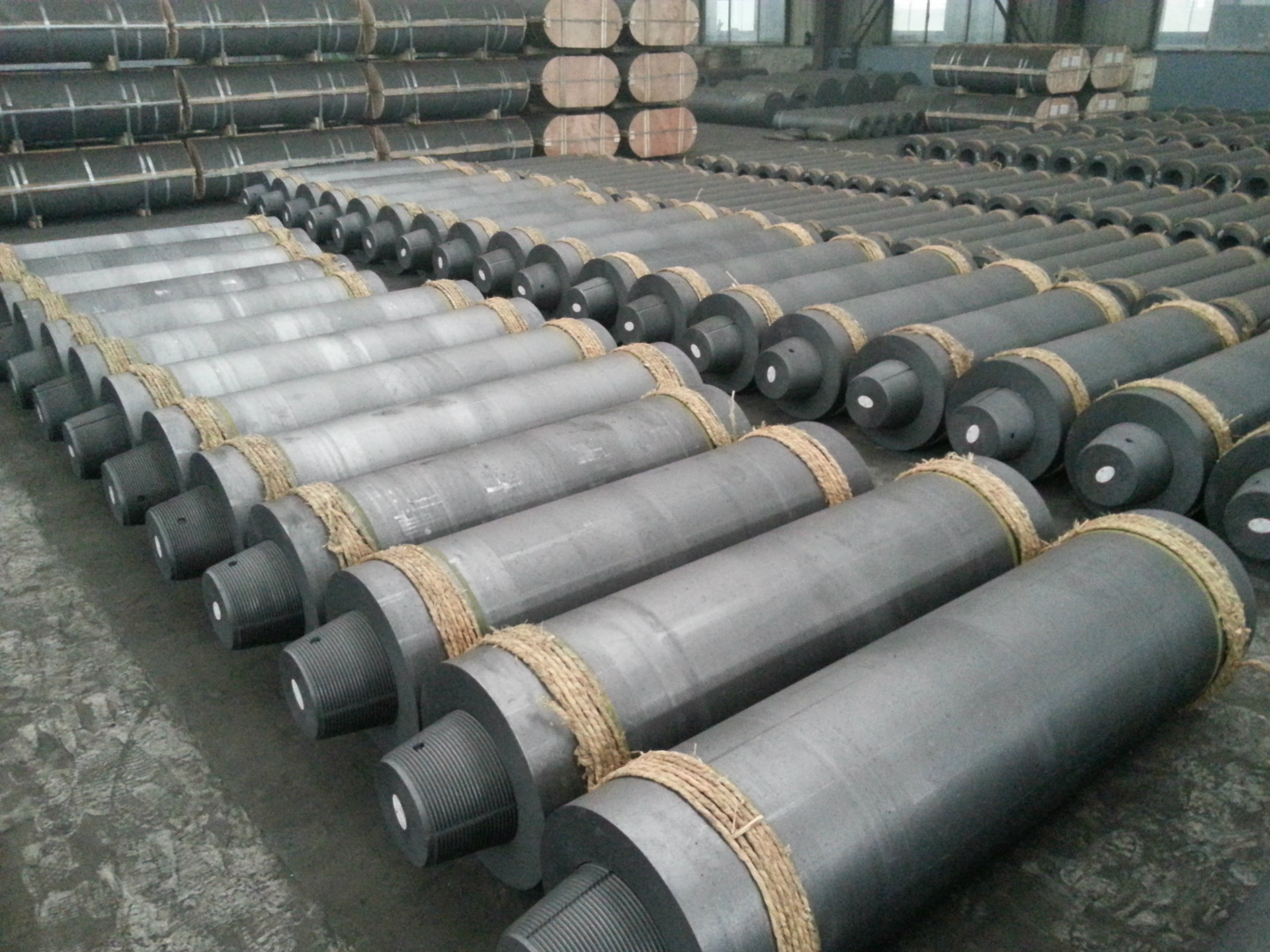 【志尧碳素】Φ700-Φ800高功率石墨电极含接头