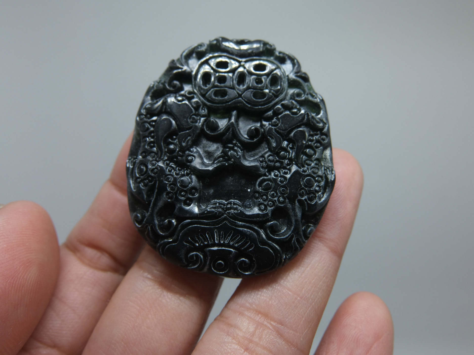 黑绿玉墨绿玉活磁性双貔貅咬财貔貅挂件 吊坠