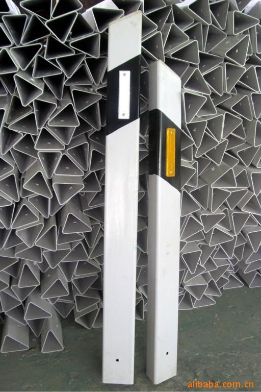 供应交通设施 柱式轮廓标 公路标志牌 轮廓标 百米桩(1250mm)